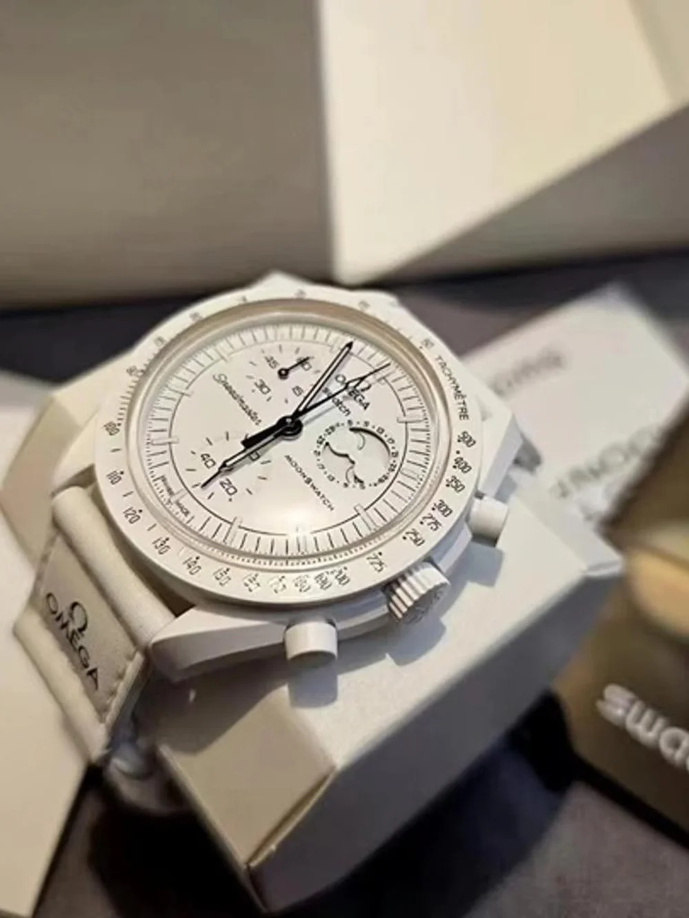 Omega x swatch “Snoopy” moonswatch mission to the moonphase bioceramic watch New